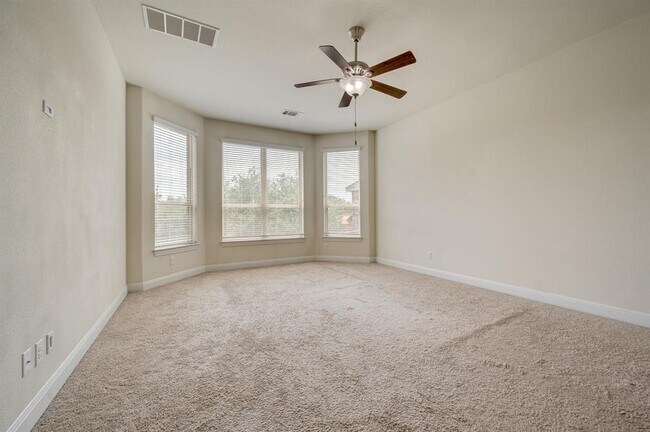 Building Photo - 845 Richardson Ln