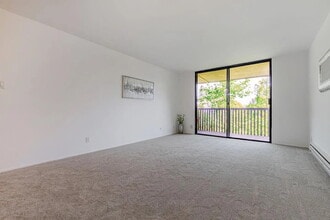Building Photo - "Spacious 1-Bed Sanctuary with Luxurious F...