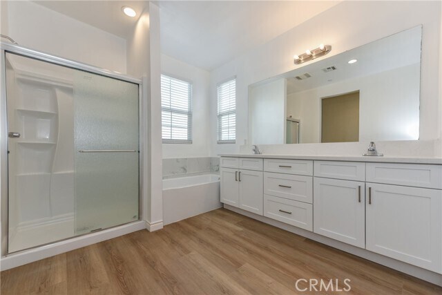 Building Photo - 6650 Mogano Dr