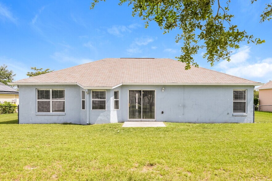 Building Photo - 600 Willet Cir
