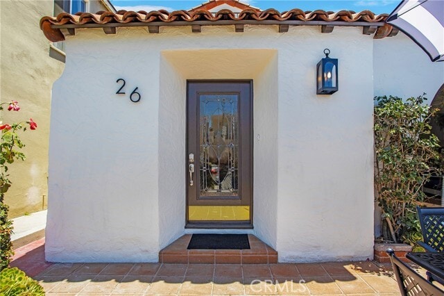 Building Photo - 26 La Verne Ave