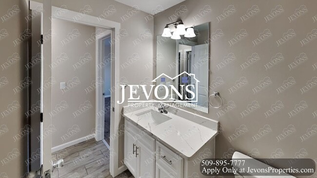 Building Photo - 1912 W Mead Ave