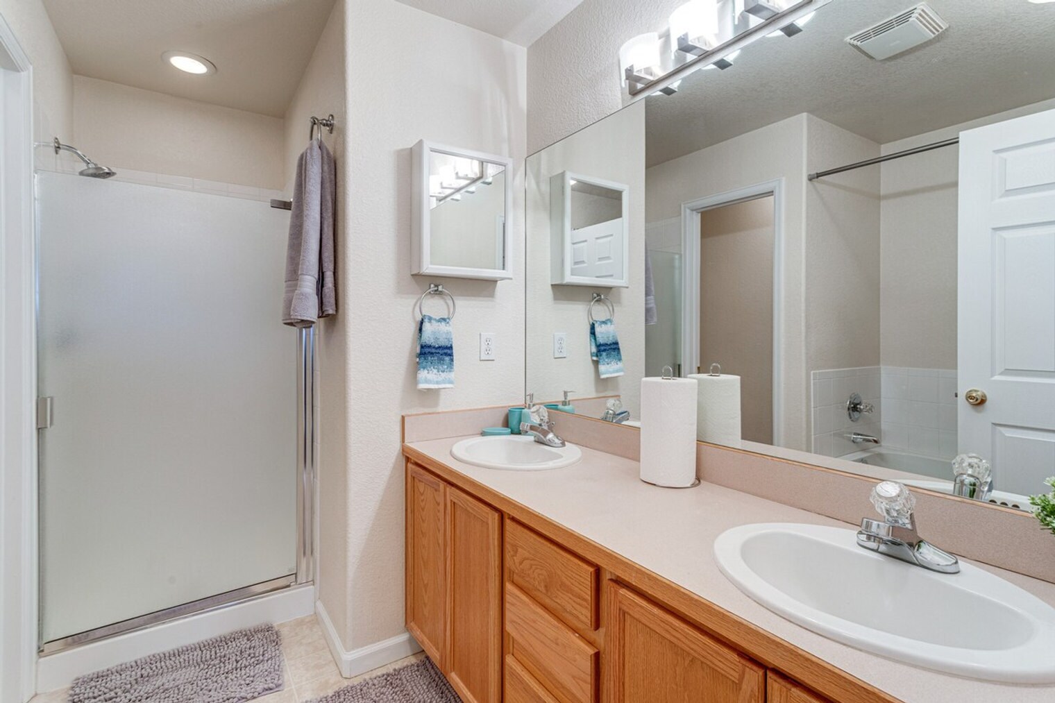 Building Photo - 15555 E 40th Ave