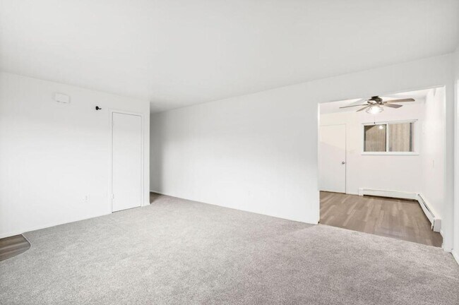 Building Photo - 1112 Gard Pl