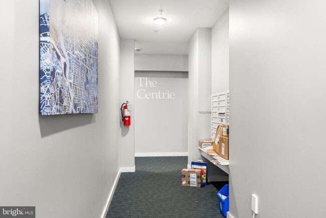 Building Photo - 435 R St NW