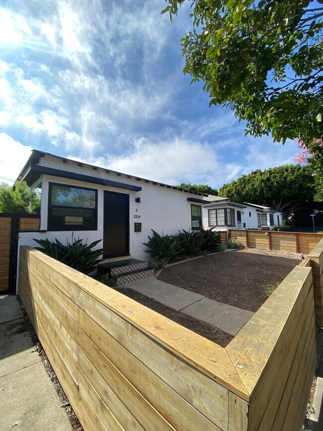 Interior Photo - Stylish Santa Monica studio with w/d in unit, and private rear yard.