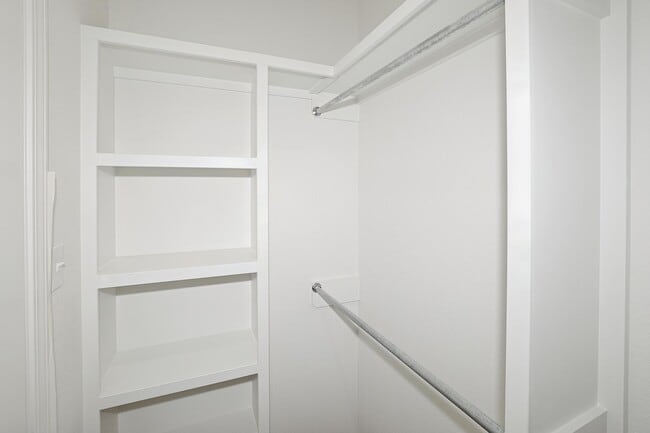 Building Photo - 10374 Tierra Santa Dr