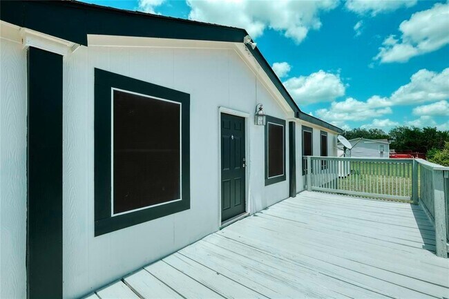 Building Photo - 132 Co Rd 247