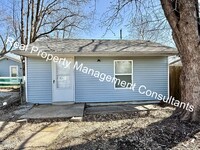 Building Photo - Charming 1-Bedroom Bungalow – Cozy & Conve...