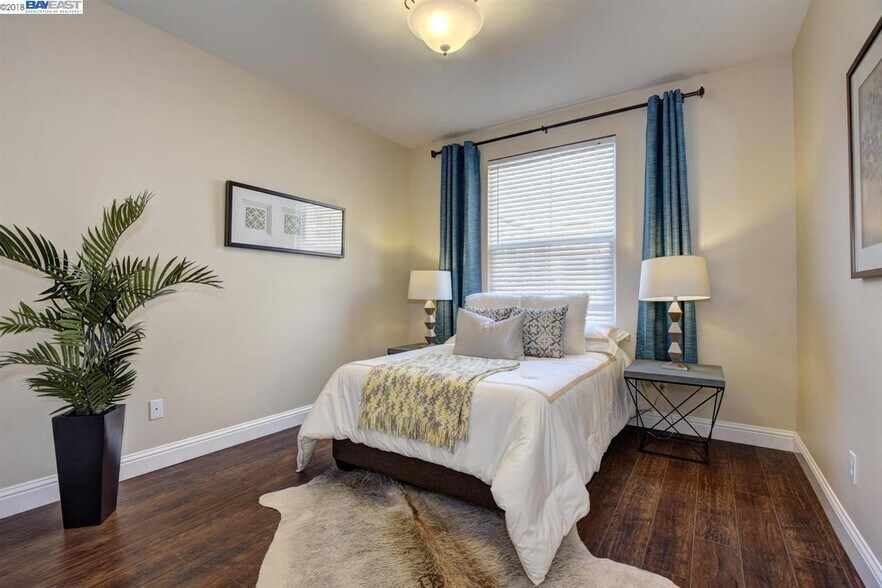 Building Photo - 3275 Dublin Blvd