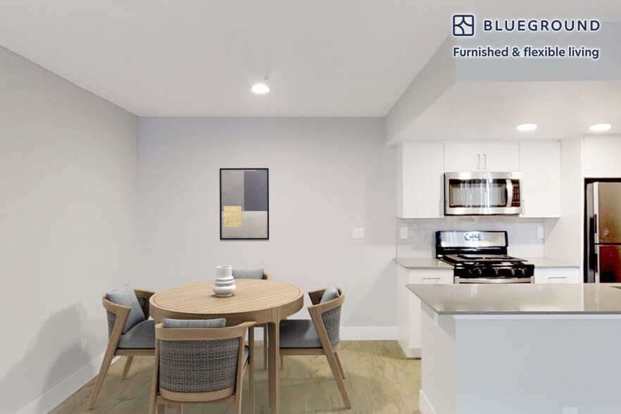 Building Photo - 3831 Orchid Ln