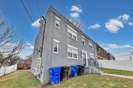Building Photo - 5031 H St SE