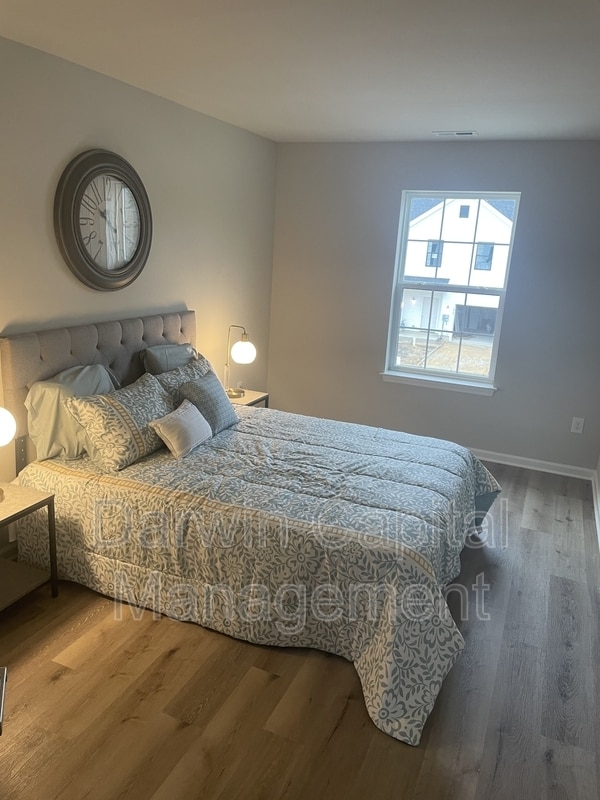 Building Photo - 385 Tuckahoe Rd