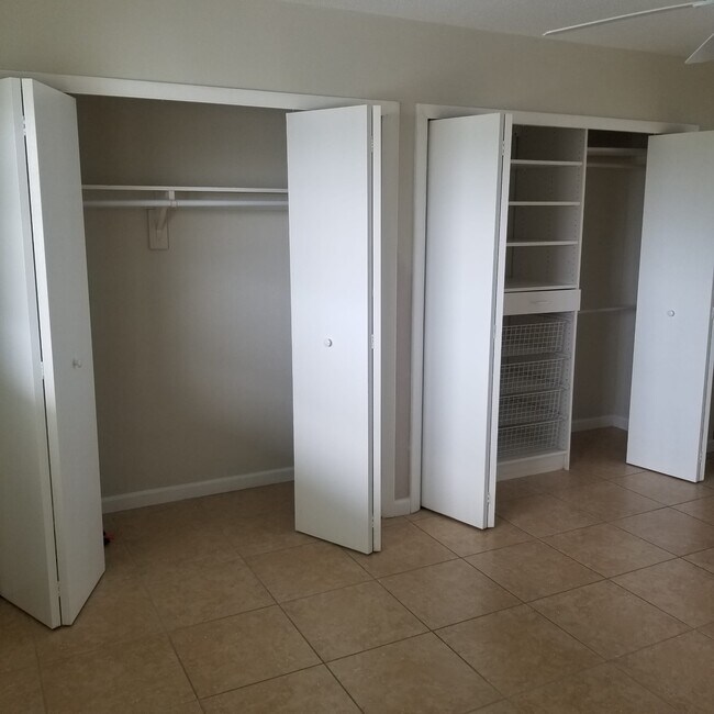 Building Photo - 3030 Marcos Dr