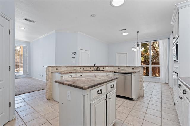 Building Photo - 4 Brookway Ct