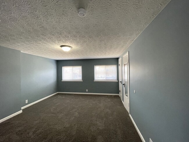Building Photo - 1285 Linwood Ave