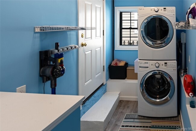 Building Photo - 63 Myrtle Blvd