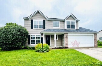 Building Photo - Beautiful Updated 4 Bed 2.5 Bath Westfield