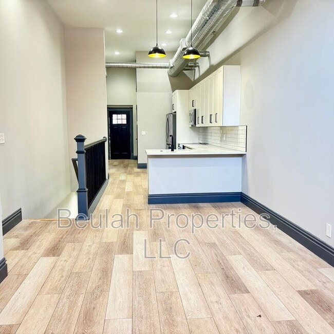 Building Photo - 1836-1838 S 10th st