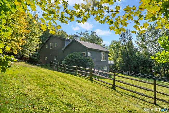 Building Photo - 84 Gunn Hill Rd