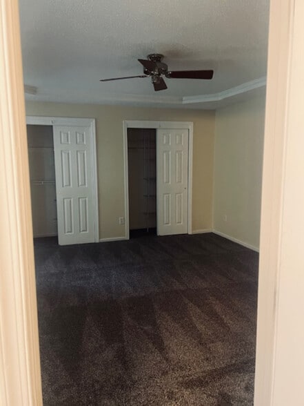 Building Photo - 861 Royal Grove Ct