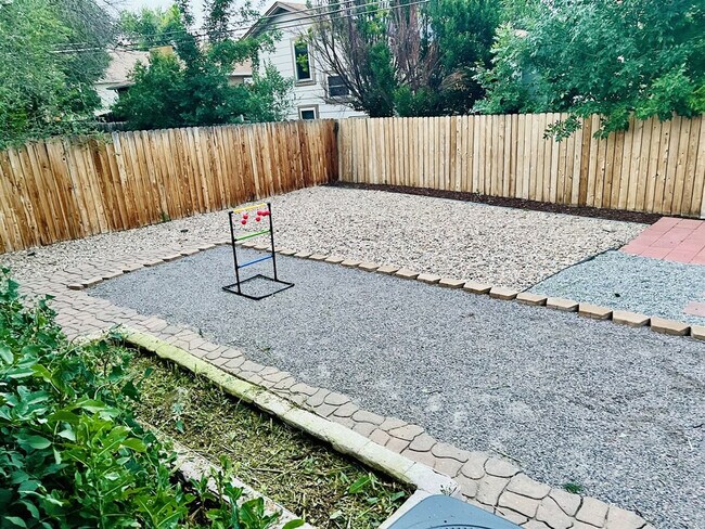 Building Photo - 7012 Ingalls St