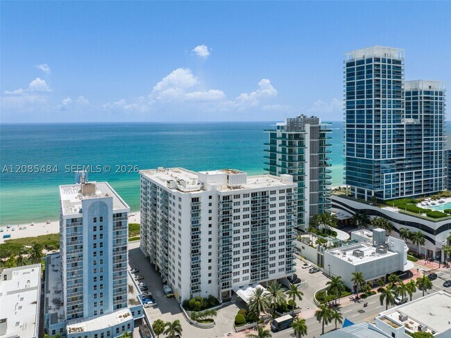 Building Photo - 6917 Collins Ave
