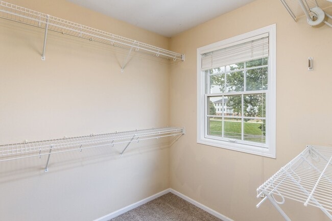 Building Photo - 2620 Camden Dr