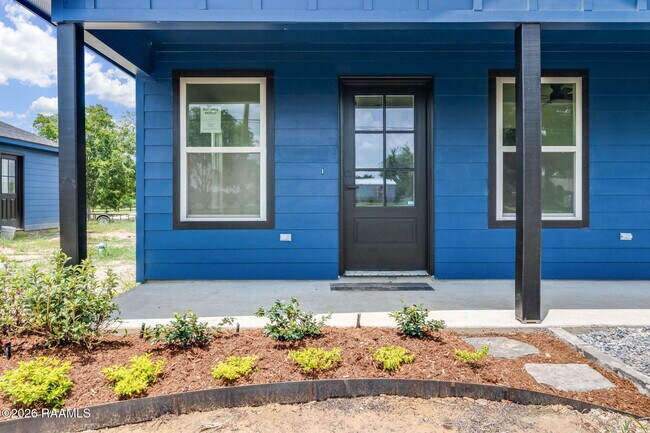 Building Photo - 142 Racca Rd
