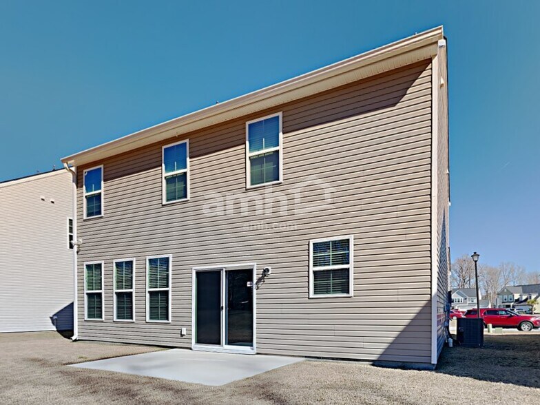 Building Photo - 1360 Hermitage Ln