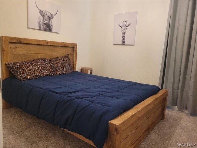 Building Photo - 2198 E Arapaho Rd