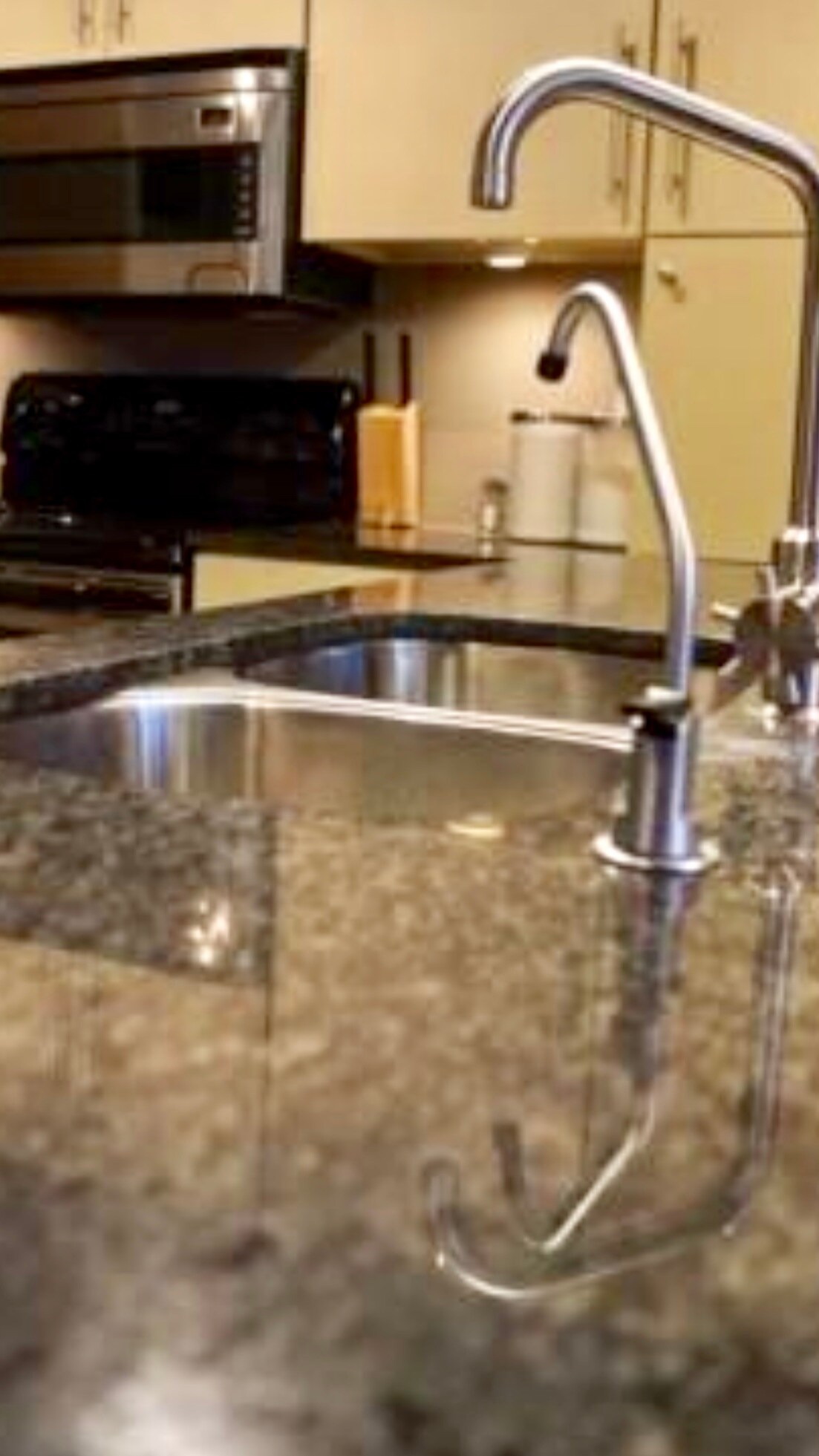 Granite Countertops - 920 E 62nd St