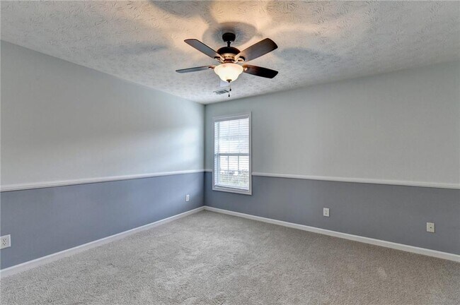 Building Photo - 3067 Kentmere Dr