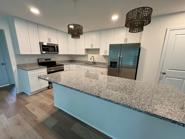 Building Photo - 112 Truitt Ave