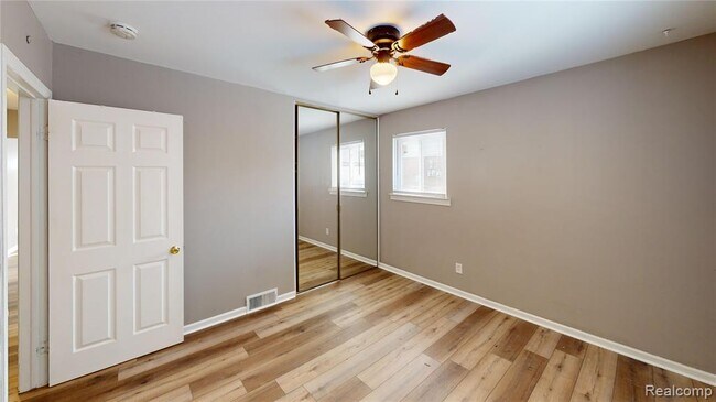 Building Photo - 1177 Connie Ave