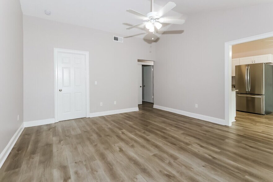 Building Photo - 10683 Aquarius Ln