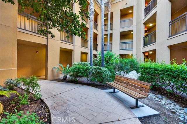 Building Photo - 24535 Town Center Dr
