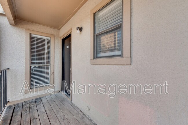 Building Photo - 8110 Skillman St