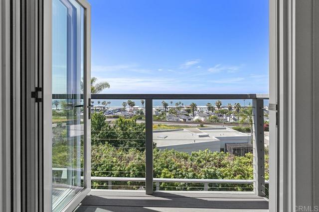 Building Photo - 1654 Camino Del Mar