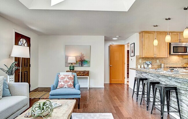 Building Photo - 18322 9th Ave NE