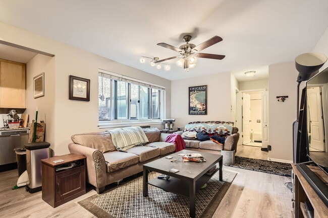 Building Photo - 644 W Arlington Pl