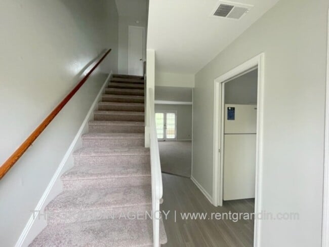 Building Photo - 1770 Elbert Dr