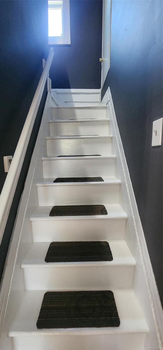 Building Photo - 231 West Ave