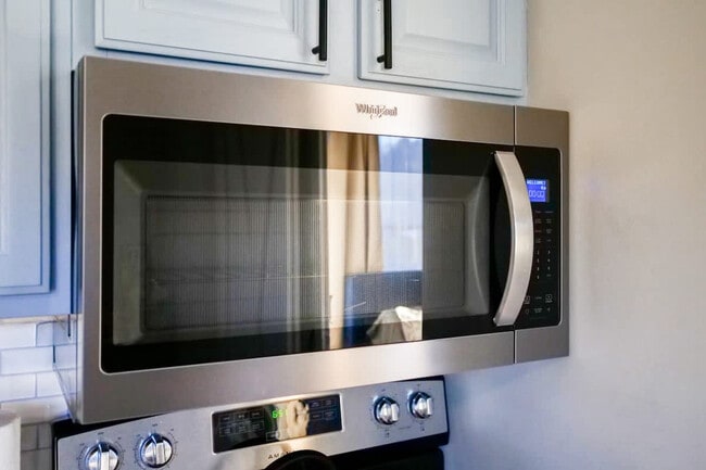 Building Photo - 4544 Erie Ave NW