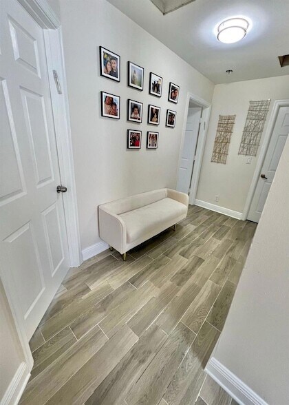 Building Photo - 3350 Turtle Cove