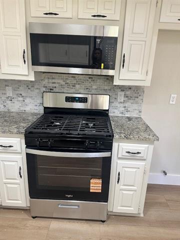 Building Photo - 401 Willow Way