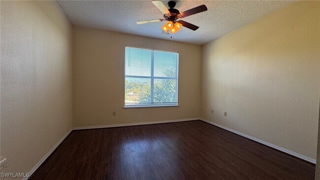 Building Photo - 11490 Villa Grand