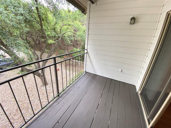 Building Photo - 6000 Shepherd Mountain Cove