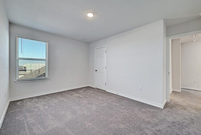 Building Photo - 3000 Sudha Dr