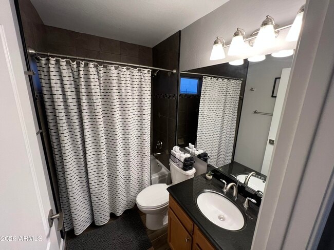 Building Photo - 4052 E Chaparosa Way